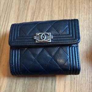 CHANEL Black Quilted wallet